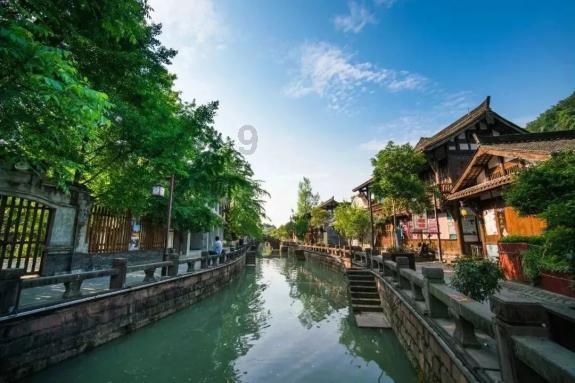 逃离广阔的山川